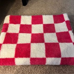 Throw blanket